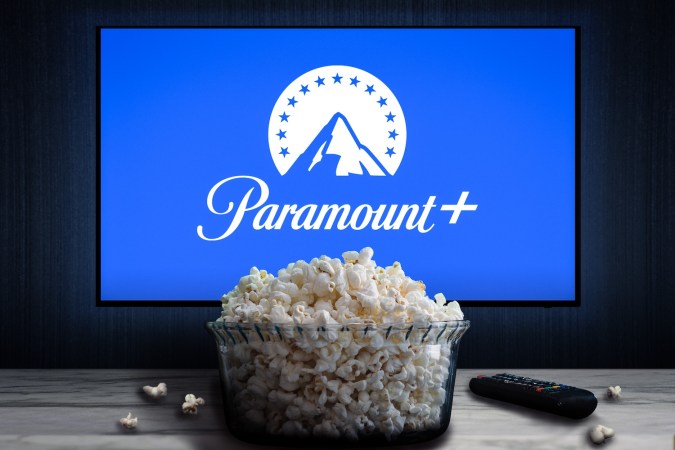 Paramount está recurriendo a una táctica conocida como adquisición hostil, que ocurre cuando una empresa intenta adquirir otra eludiendo la gestión del objetivo de la adquisición y haciendo un llamamiento directamente a los accionistas.