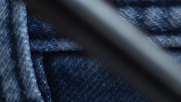 Los boletos de Powerball cuestan $2 dólares por jugada. Se venden en 45 estados, el Distrito de Columbia, Puerto Rico y las Islas Vírgenes Estadounidenses.