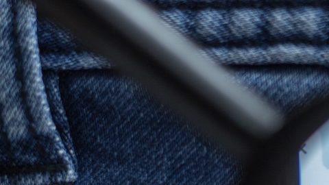 Los boletos de Powerball cuestan $2 dólares por jugada. Se venden en 45 estados, el Distrito de Columbia, Puerto Rico y las Islas Vírgenes Estadounidenses.