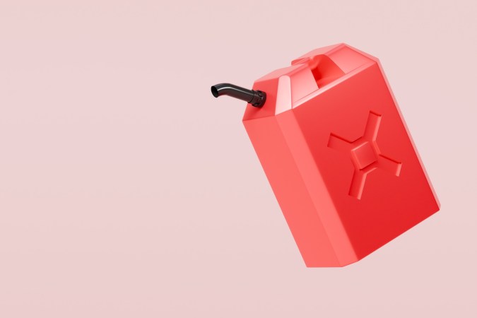 Sólo Hawaii, que recibe la mayor parte de su gasolina por barco, tiene un precio promedio de la gasolina más alto que California.