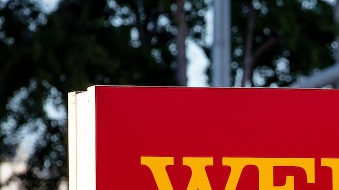 Si bien no se espera que la IA reemplace por completo a los empleados humanos, podría alterar la forma en que se realiza el trabajo, dijo el director ejecutivo.