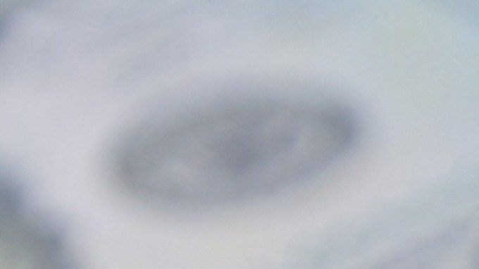 A diferencia de los cheques emitidos durante la pandemia, esta iniciativa incluye una cláusula particular: prohíbe que el nombre de cualquier figura política aparezca en los pagos.