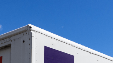 Fedex y UPS anuncian reembolsos por aranceles.
