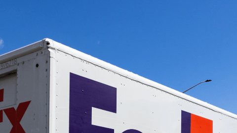 Fedex y UPS anuncian reembolsos por aranceles.