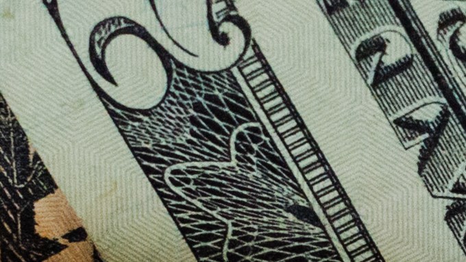 Cheque de ayuda económica