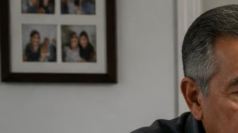 Trabajador hispano de 62 años